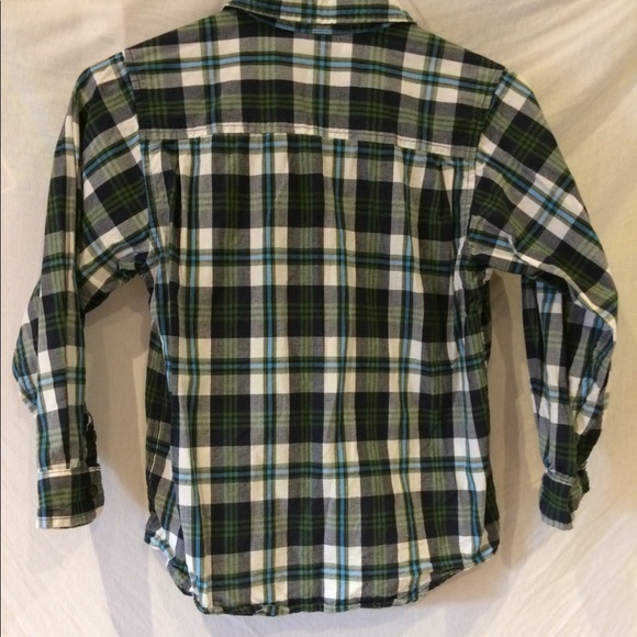 EUC-Children’s Place- boys long sleeved Button Up - Picture 2 of 6